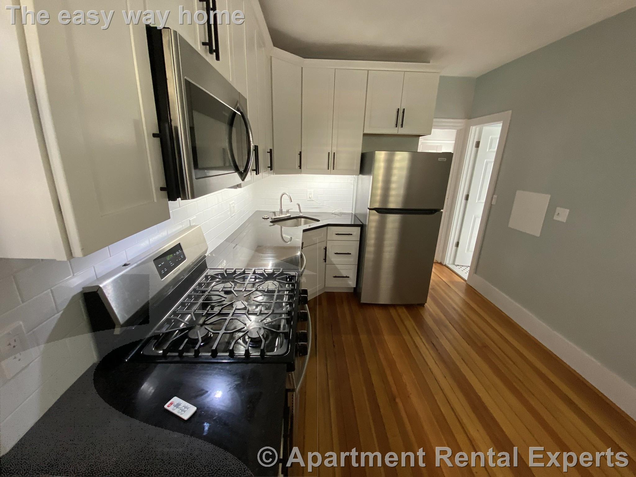 7 Bay State Ave, Davis Square