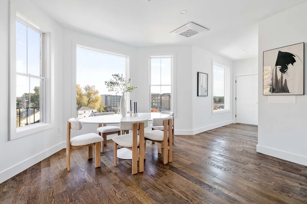 133 Boardman St, East Boston