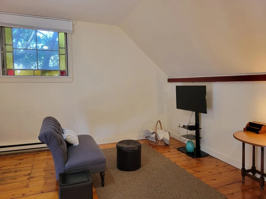 90 Orchard St, Leominster