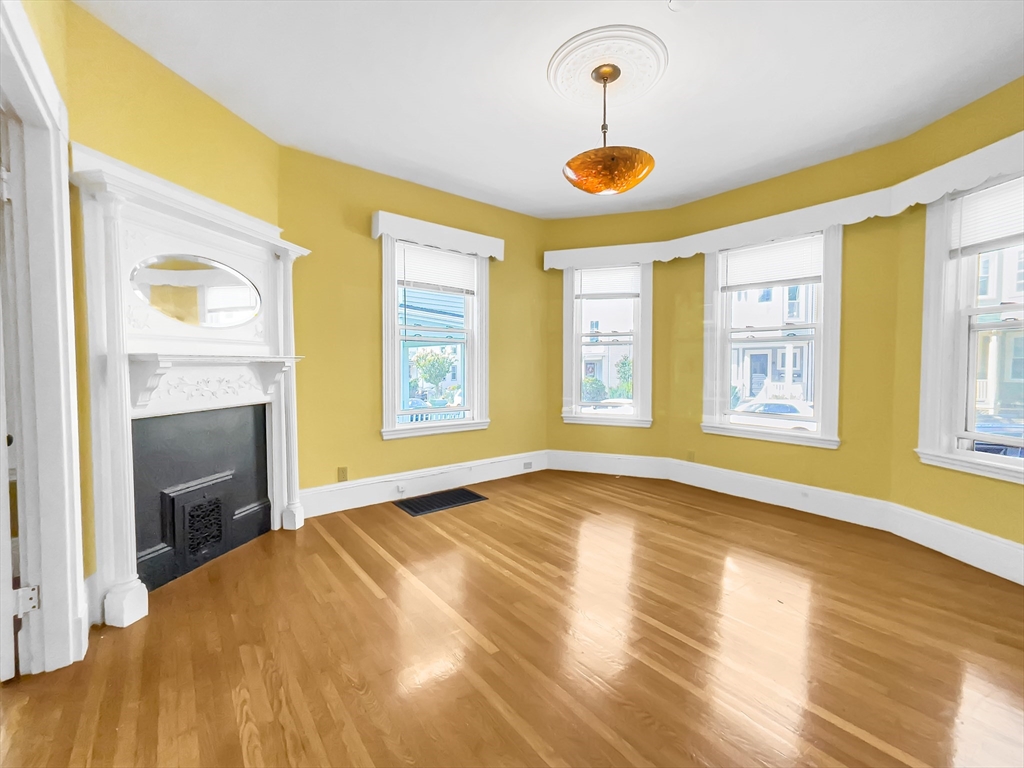 25 Tower St, Jamaica Plain