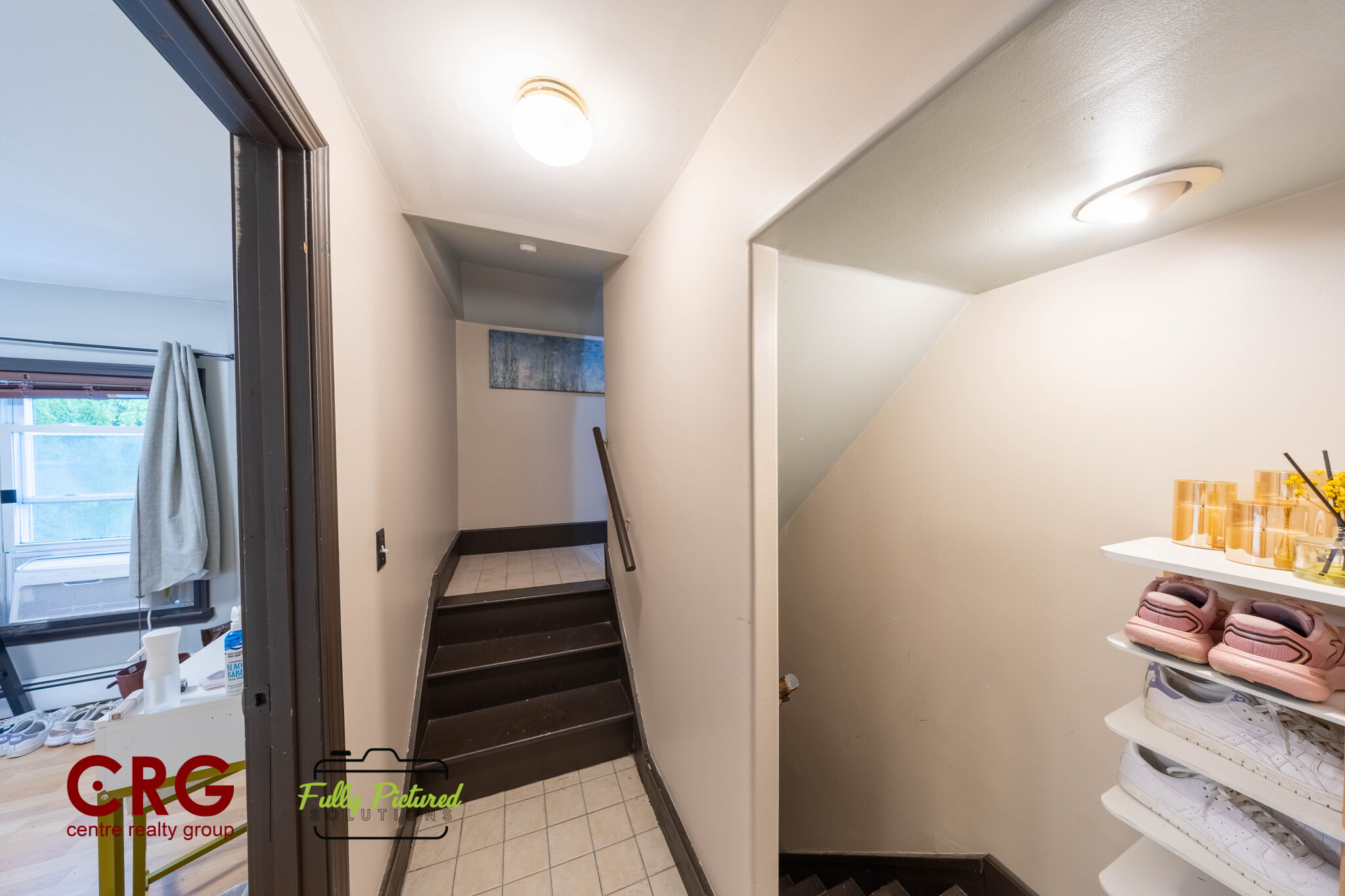 11 Beecher Ter, Thompsonville