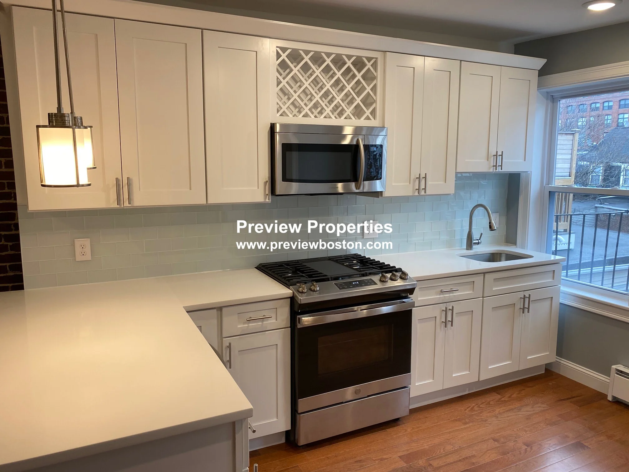 33 Chelsea St, East Boston