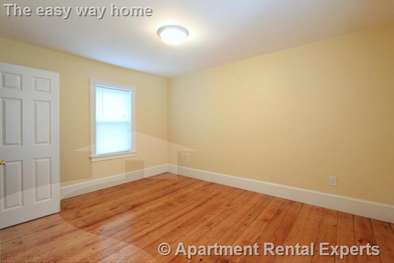 6 White St Pl, Porter Square