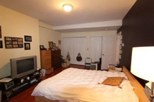 529 Newbury St, Fenway