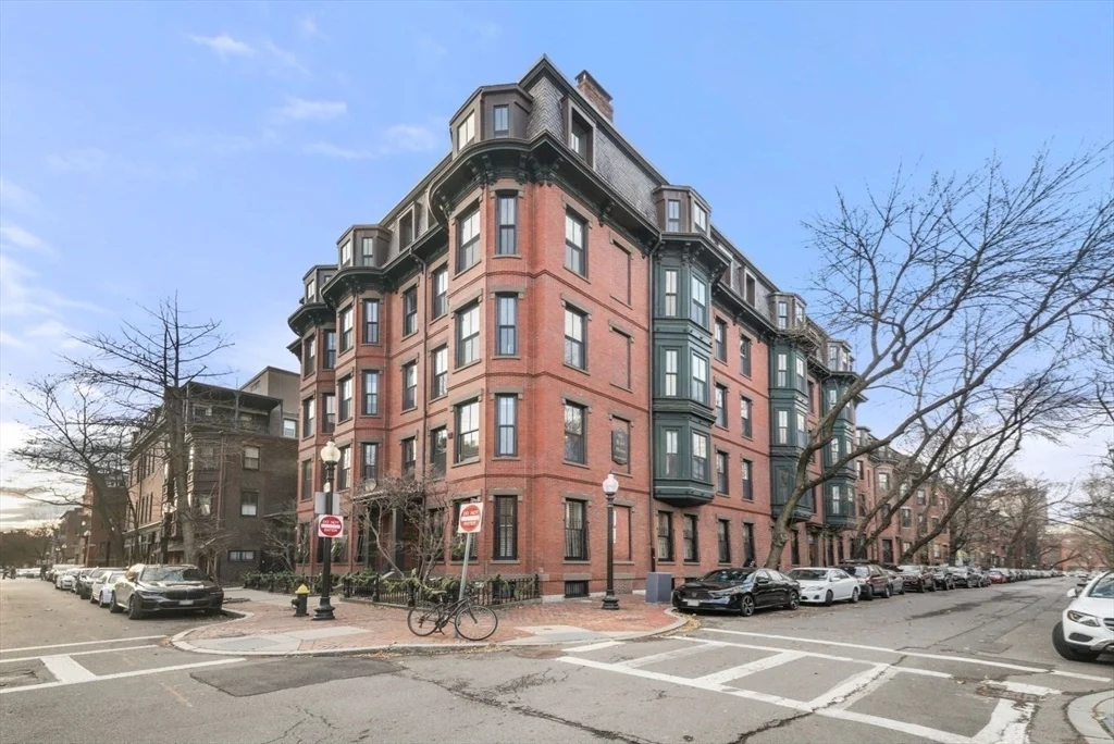 66 Waltham St, South End