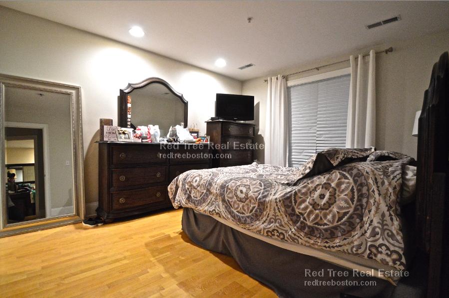 1306 Columbia Rd, South Boston