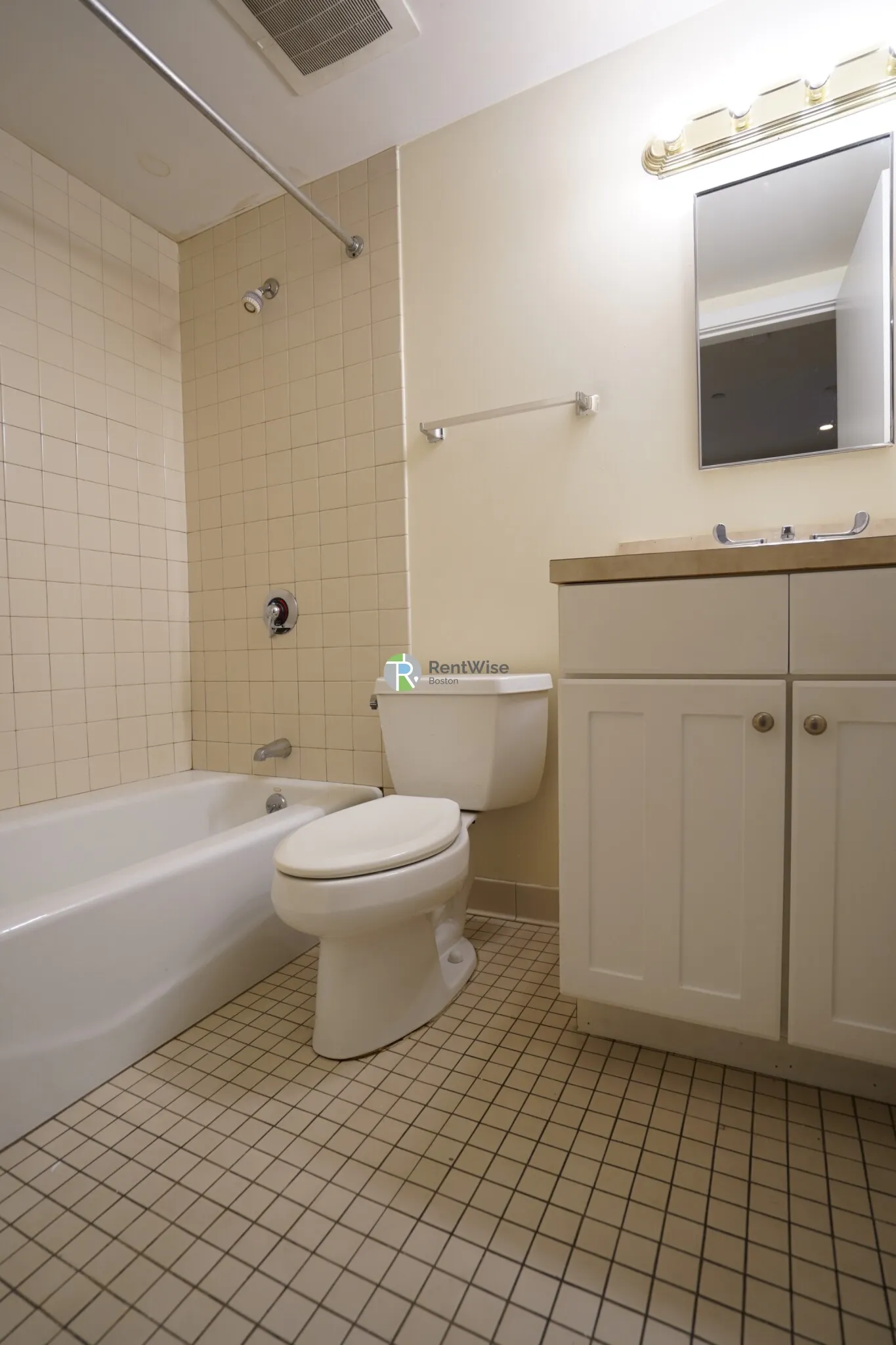 40 Boylston St, Downtown