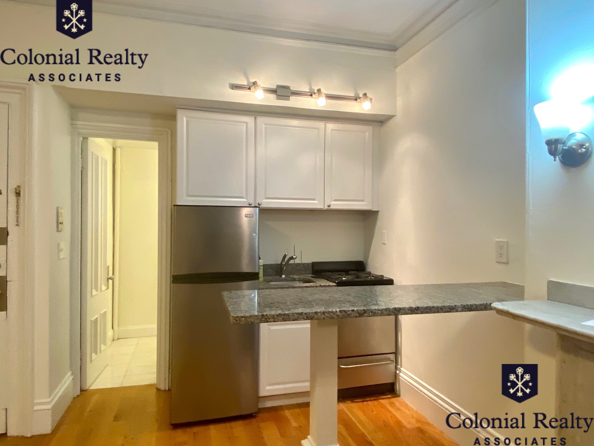 86 Charles St, Beacon Hill