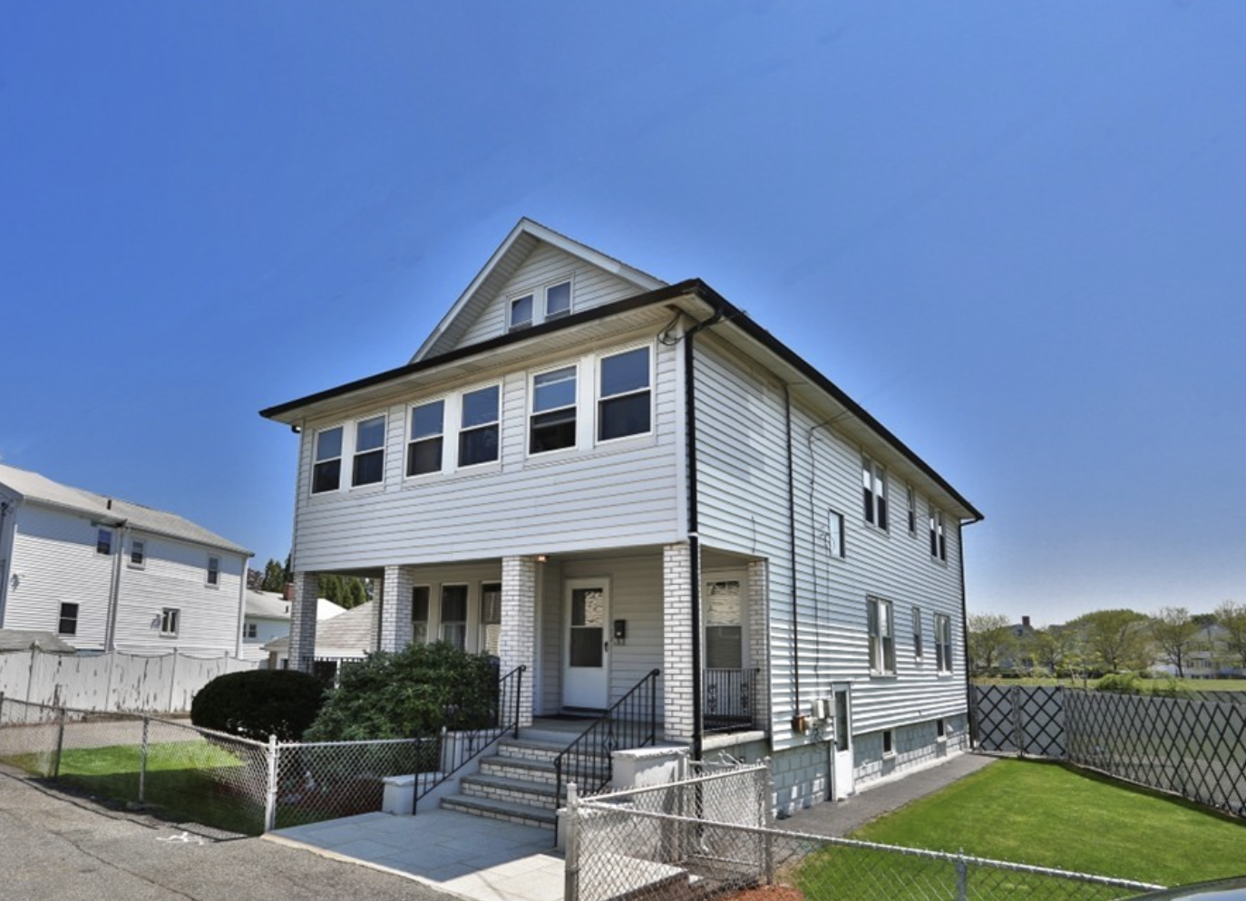 60 Buzzell Ln, South Medford