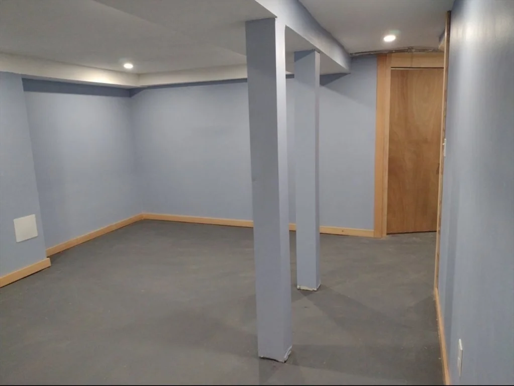 9 Gregg St, Woburn