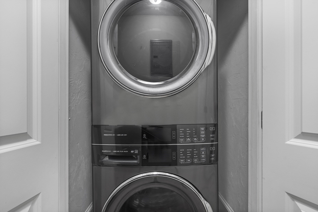 273 Athens St, South Boston