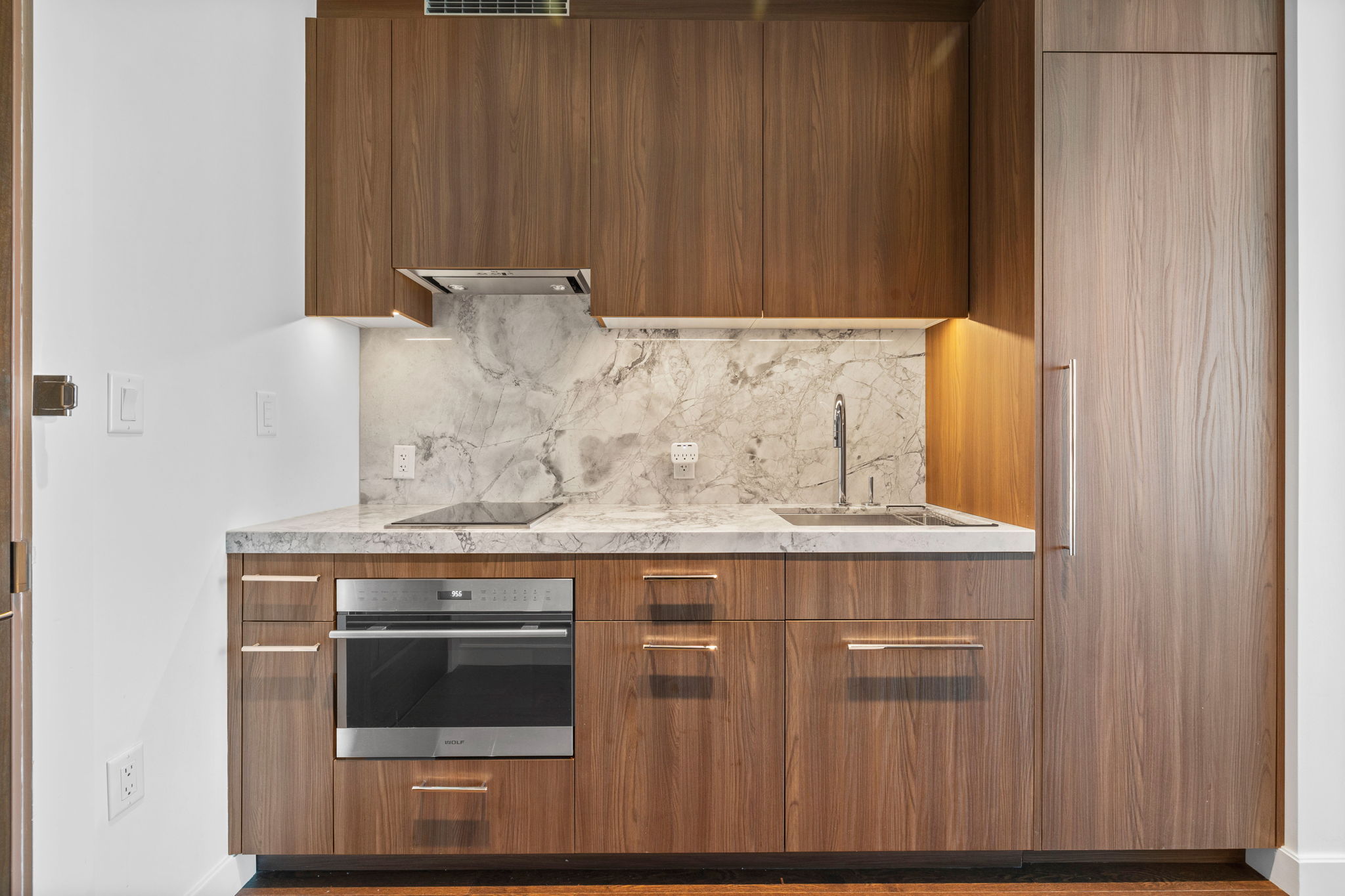 430 Stuart St, Back Bay