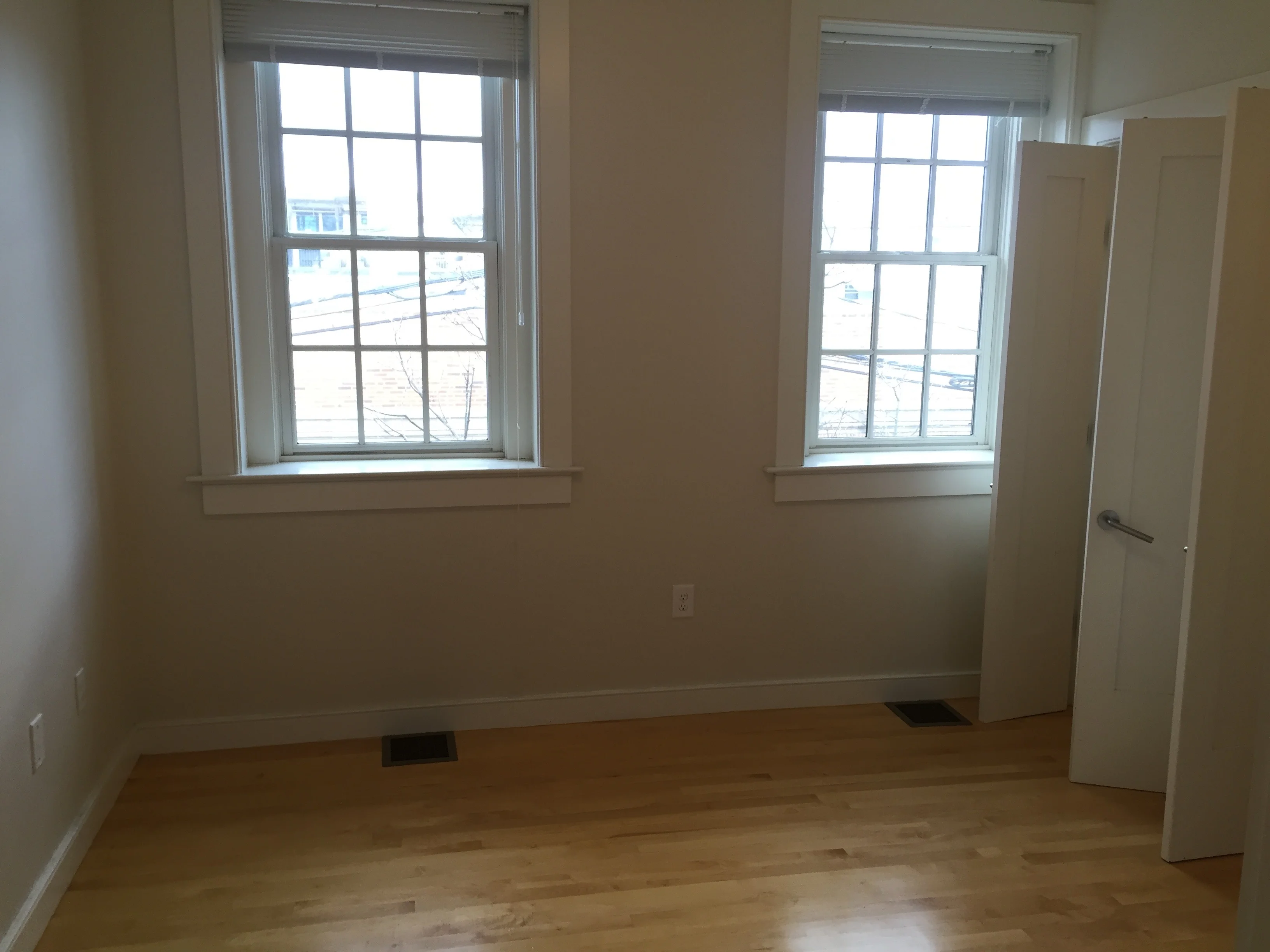 72 Hamilton St, Cambridgeport