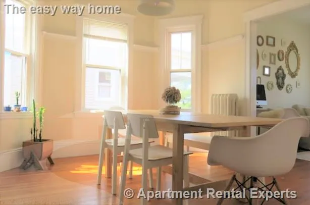 6 Poplar Rd, Huron Village