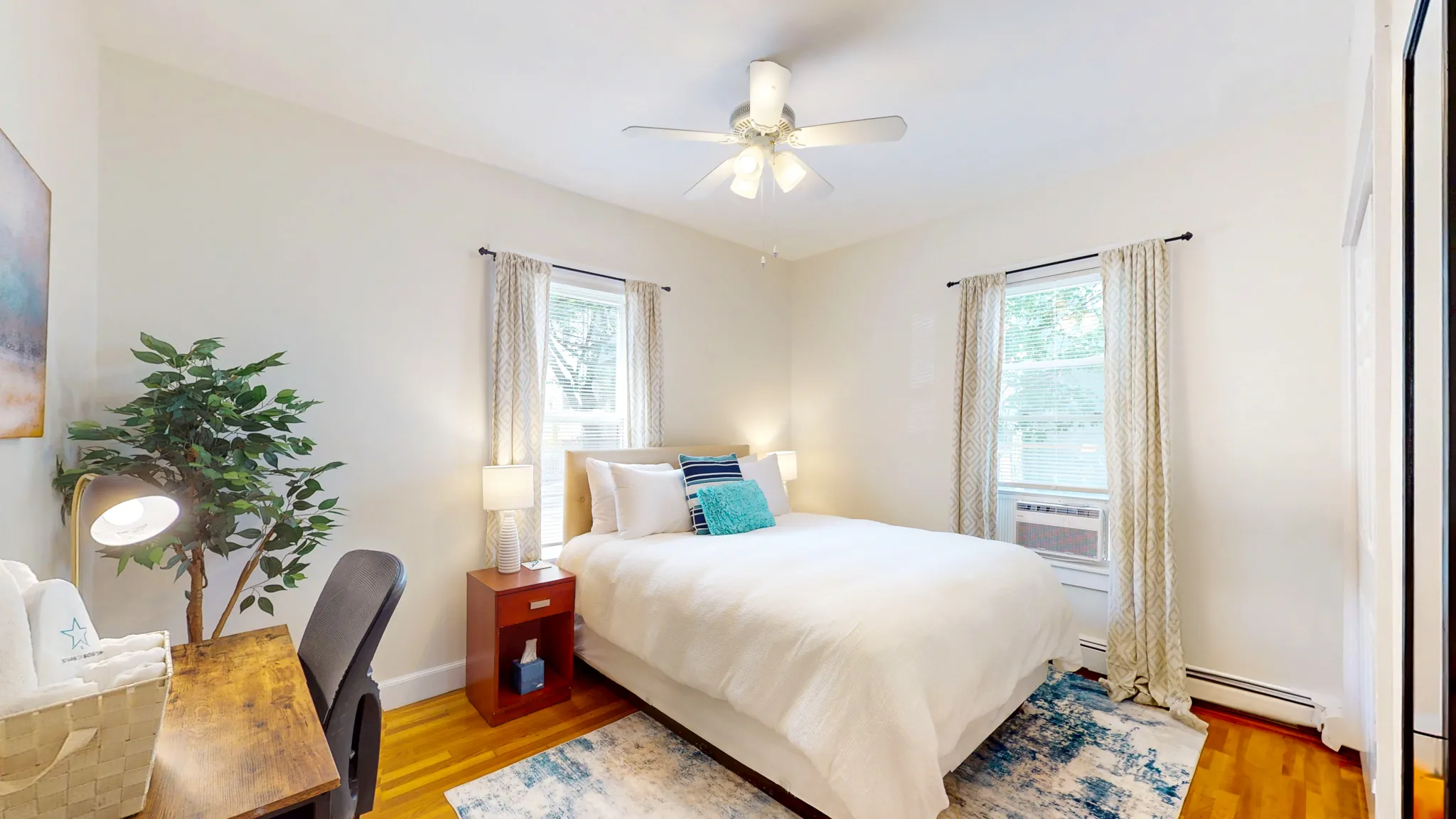 24 Hews St, Riverside