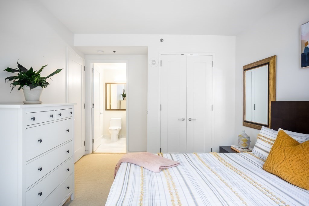 580 Washington St, Midtown