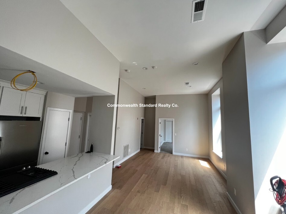 1661-1663 Washington St, South End