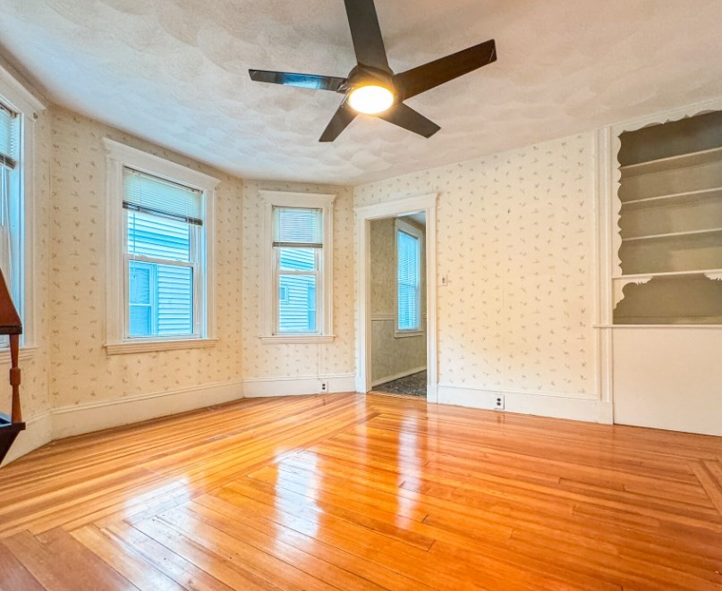 222 Fellsway W, Medford