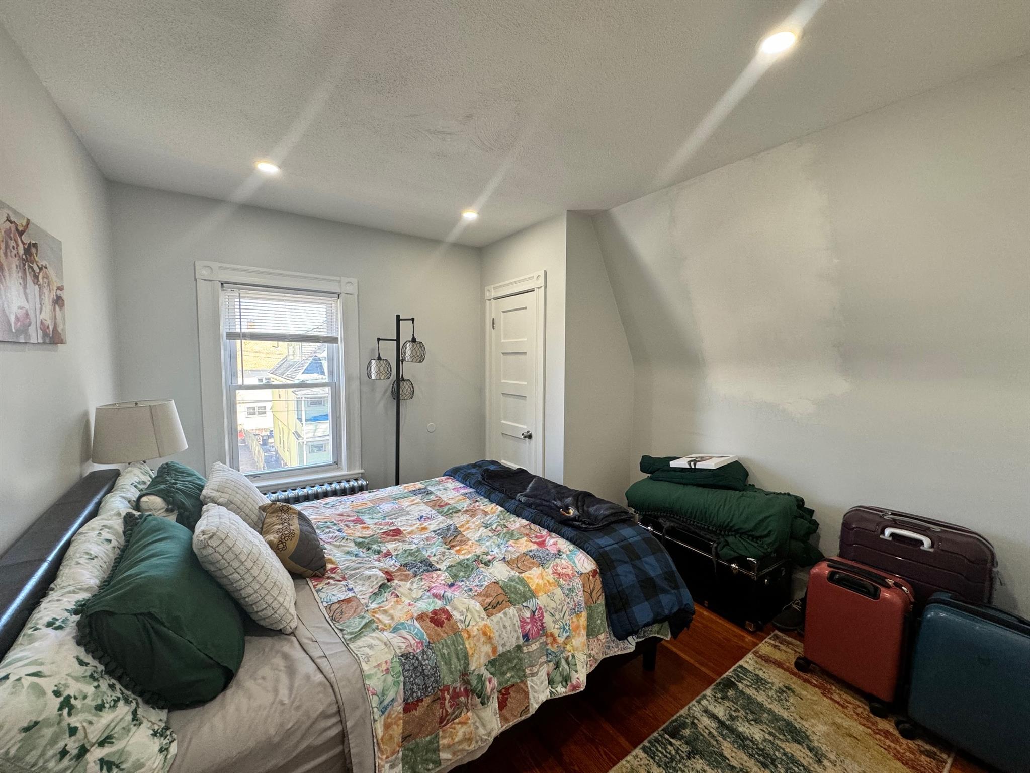 148 Willow Ave, Powder House Square