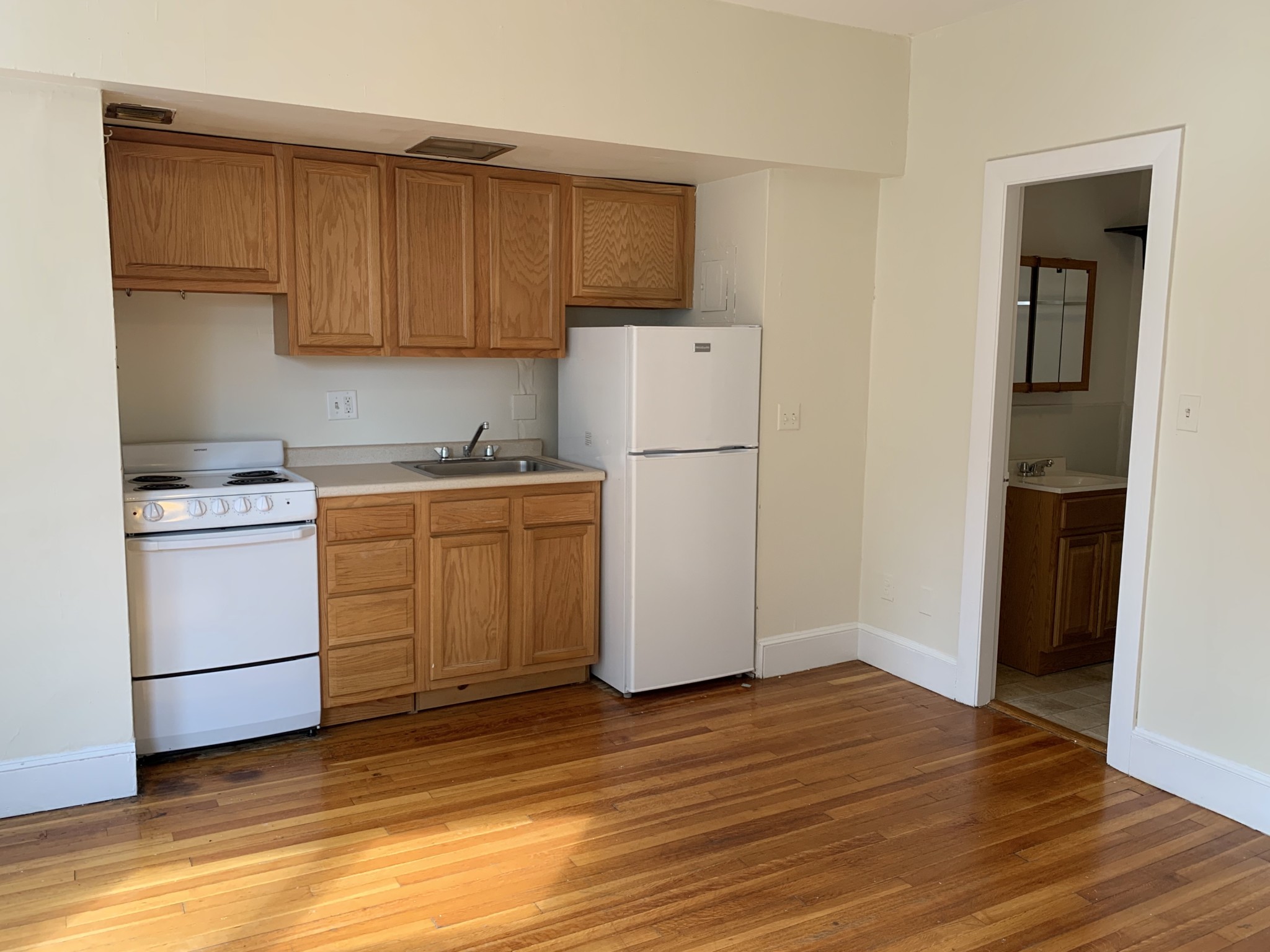 33 Lancaster Ter, Corey Hill