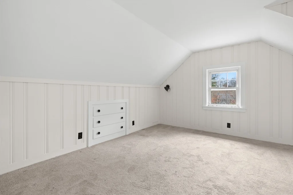 123 Pond St, Georgetown