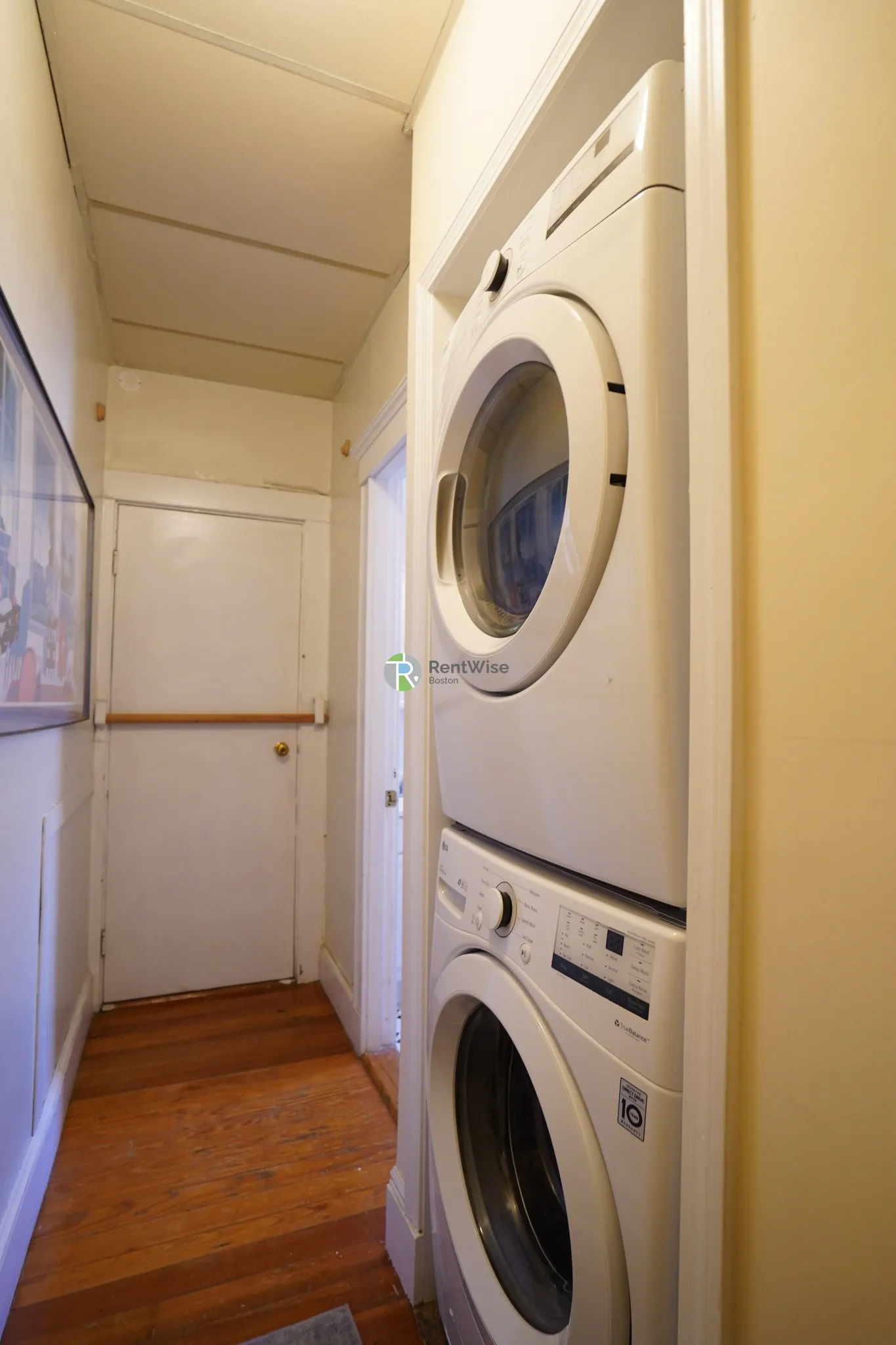 128 Fuller St, North Brookline
