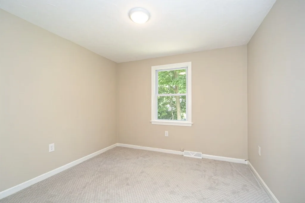 7 Sherman Ter, Natick