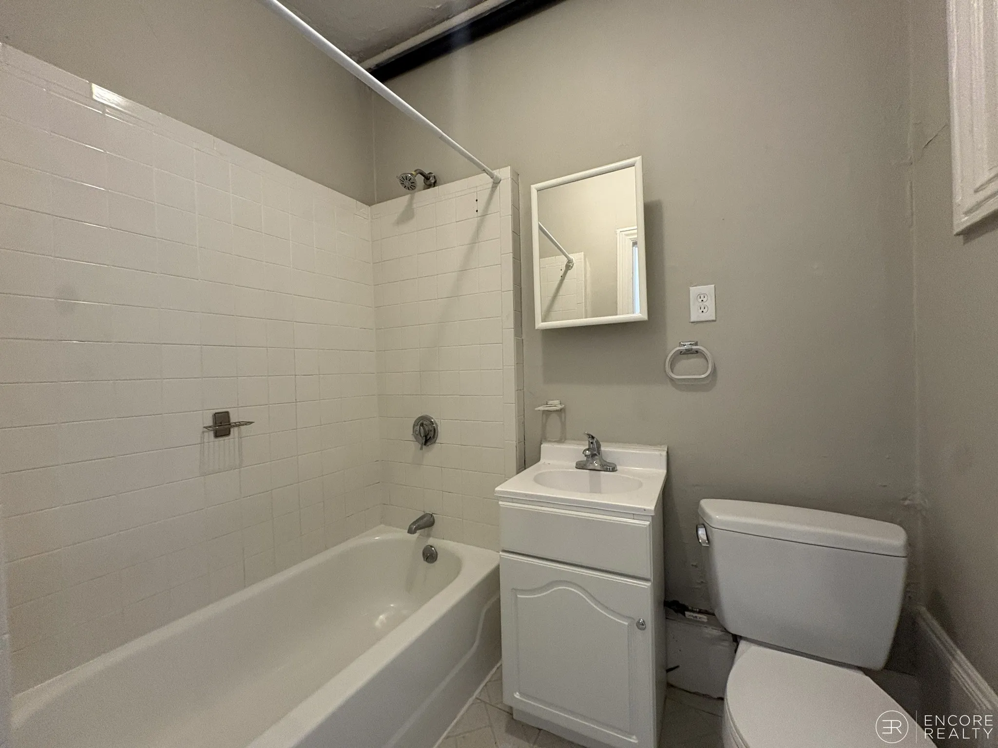 9 Sewall Ave, Coolidge Corner