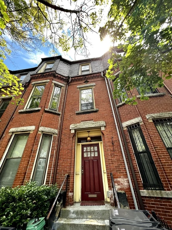 106 Magazine St, Cambridgeport