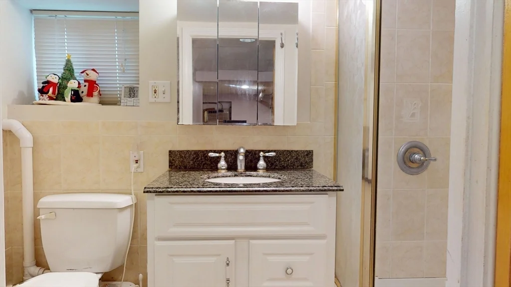 118 Colby Rd, Quincy