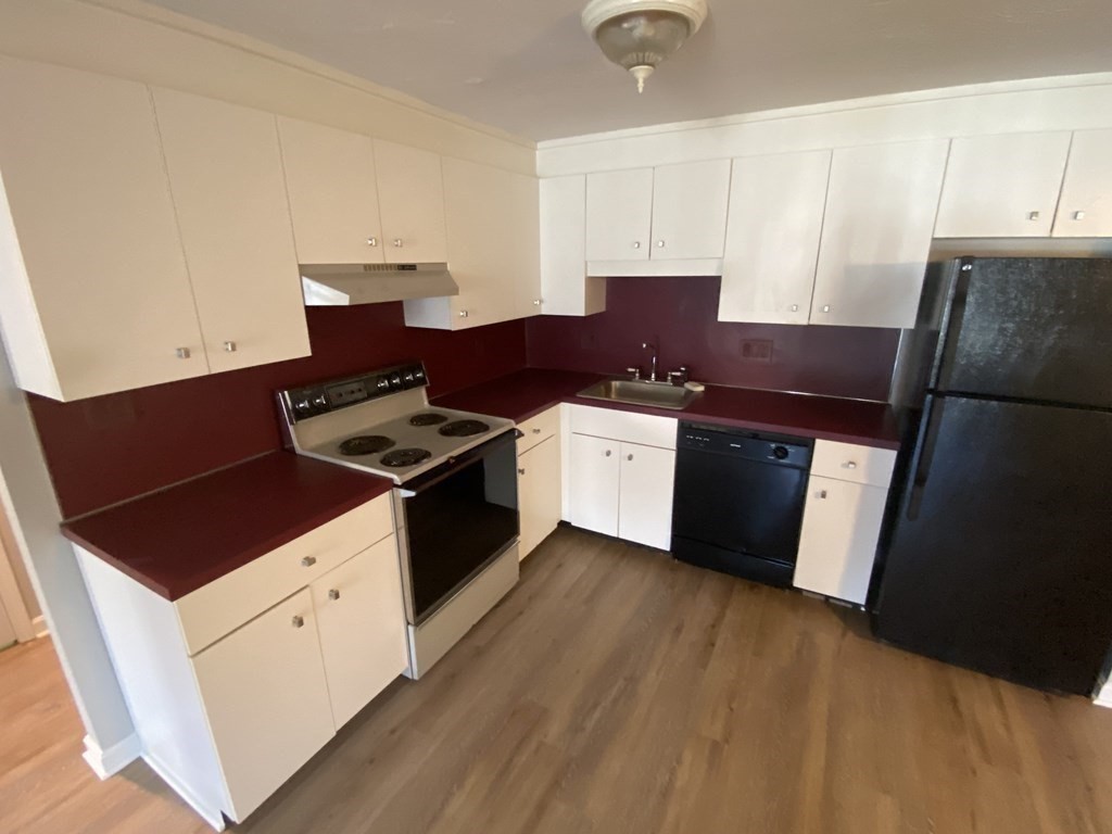 362 Neponset St, Canton