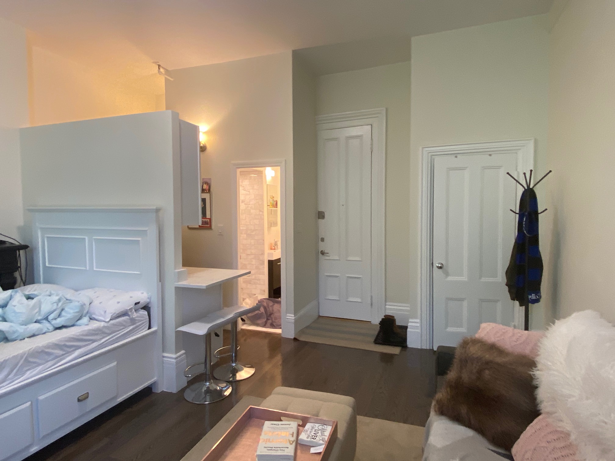 90 Charles St, Beacon Hill