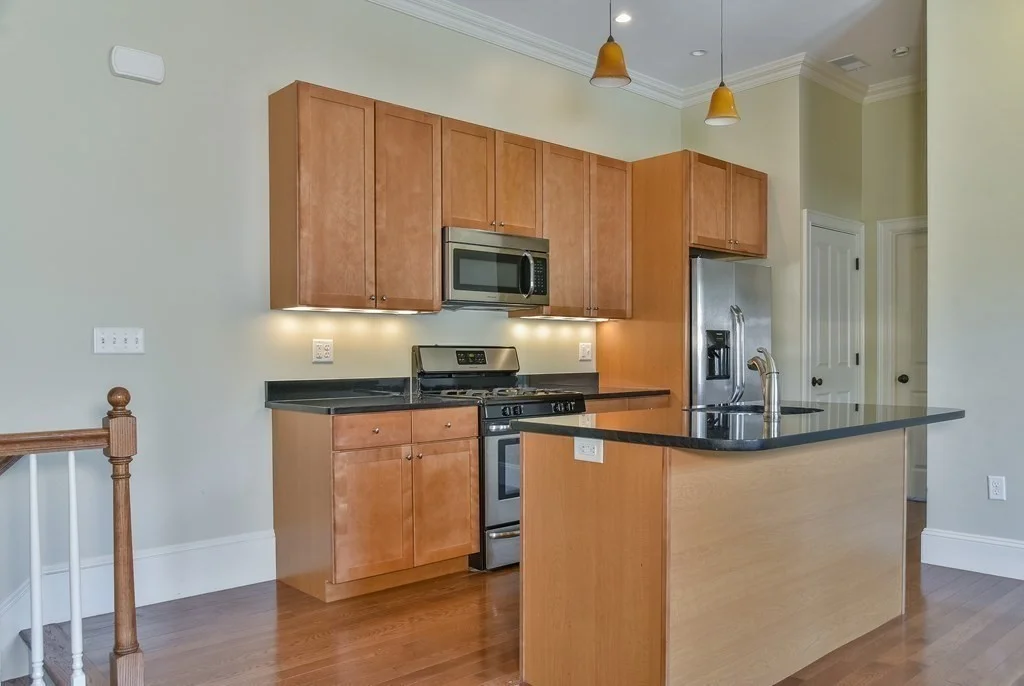 3 Savin Hill Ave, Dorchester