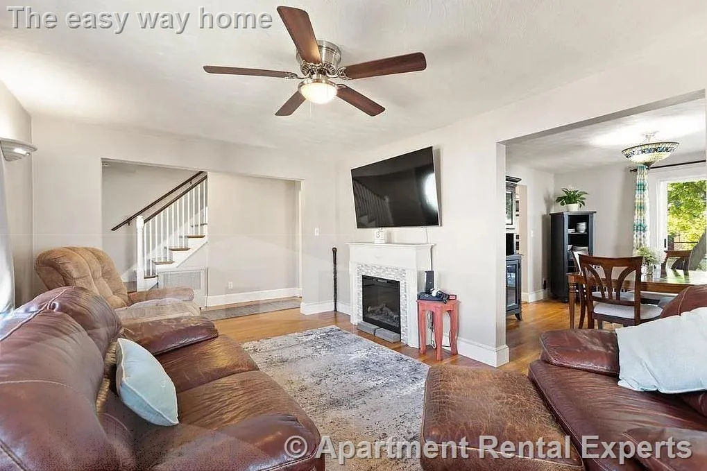 7 Maynard St, Medford Square