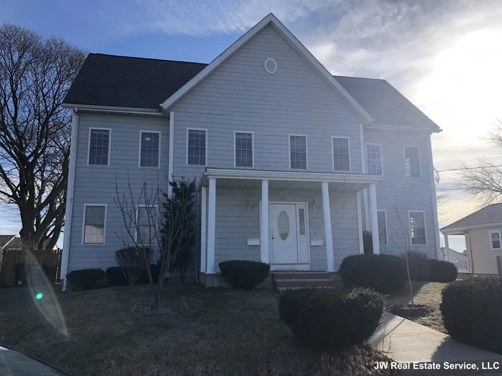 111 Oxford St, Revere