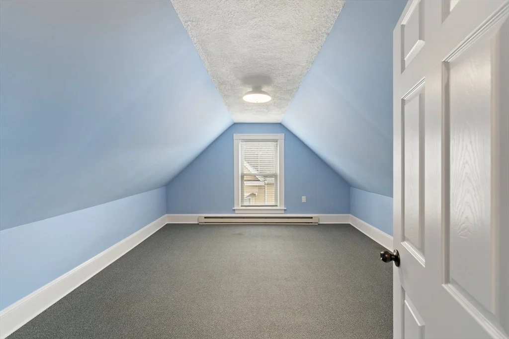 4 Prospect St, Attleboro