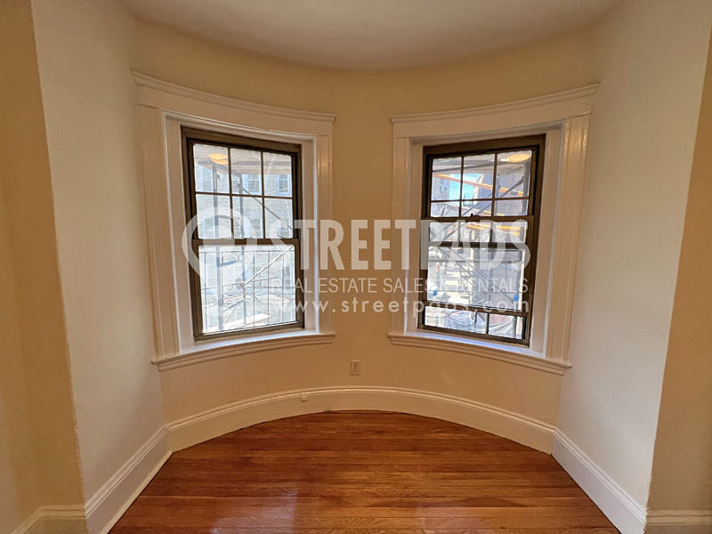 1315 Commonwealth Ave, Allston