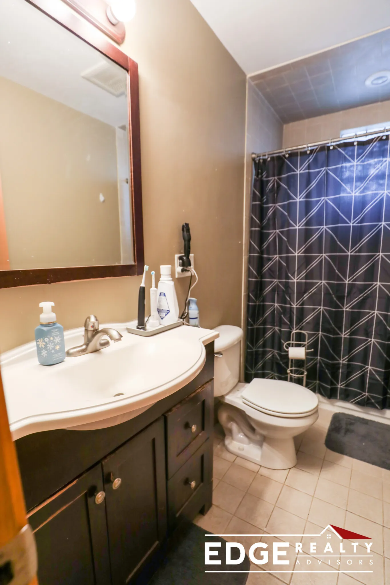 143 Sutherland Rd, Brighton