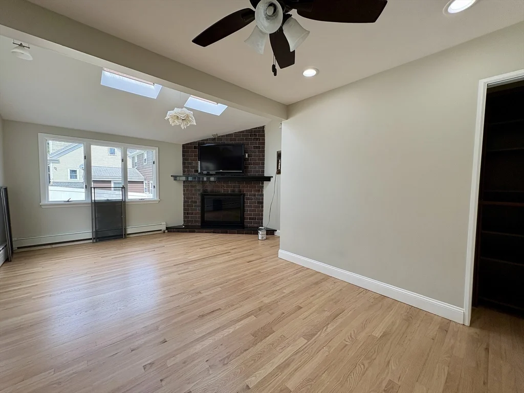 1318 Salem St, Malden