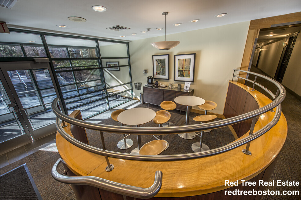 185 Freeman St, North Brookline