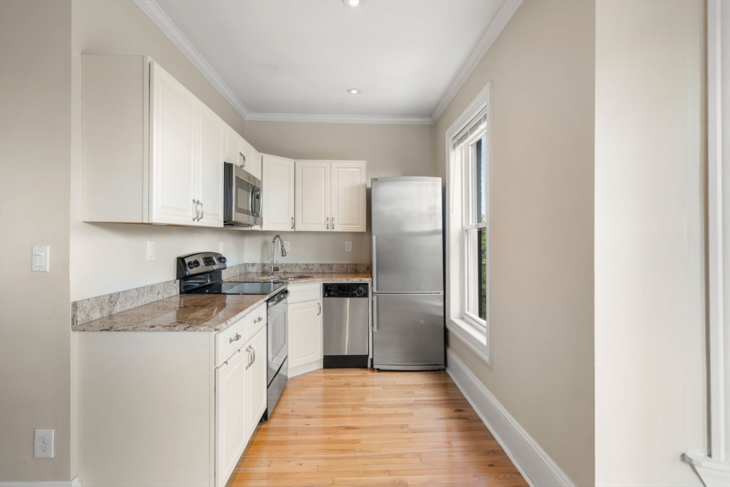 91 Perkins St, East Somerville