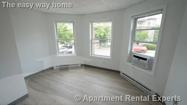 301 Boston Ave, Tufts