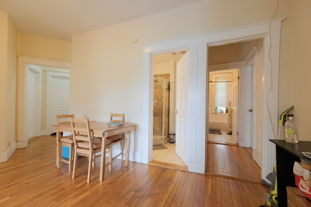 44 Cummings Rd, Brighton