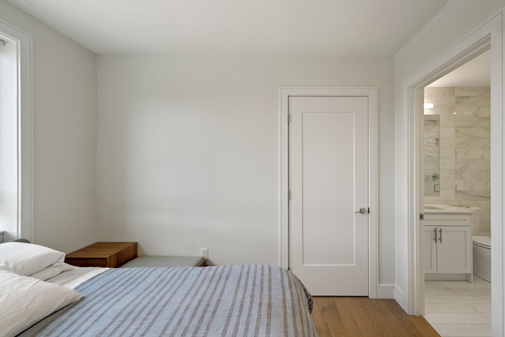 301 Border St, East Boston