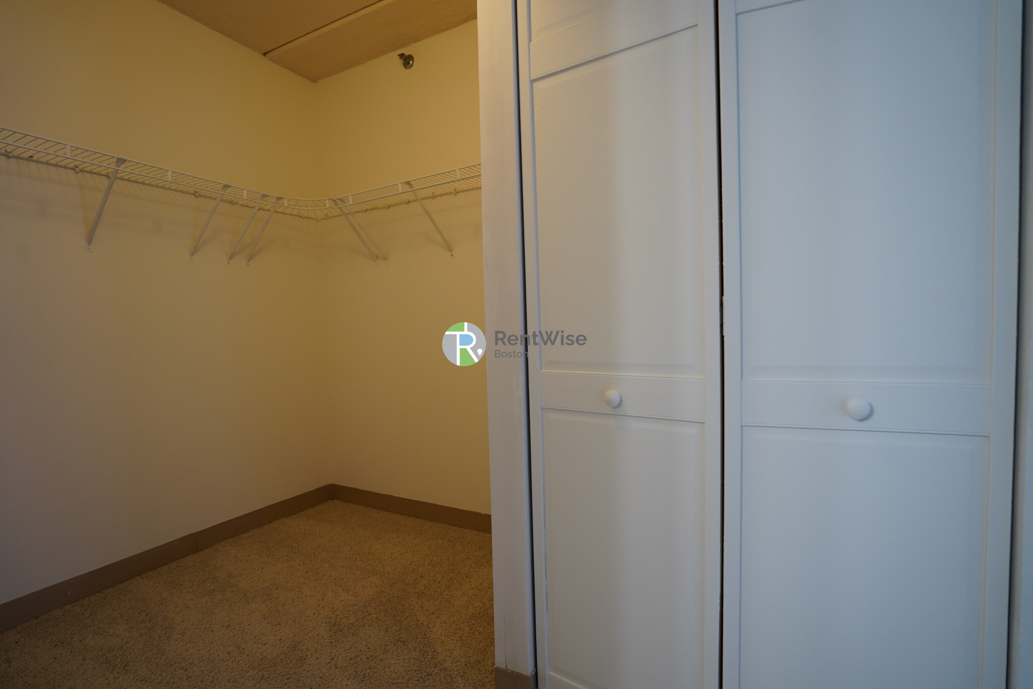 10 Magazine St, Cambridgeport