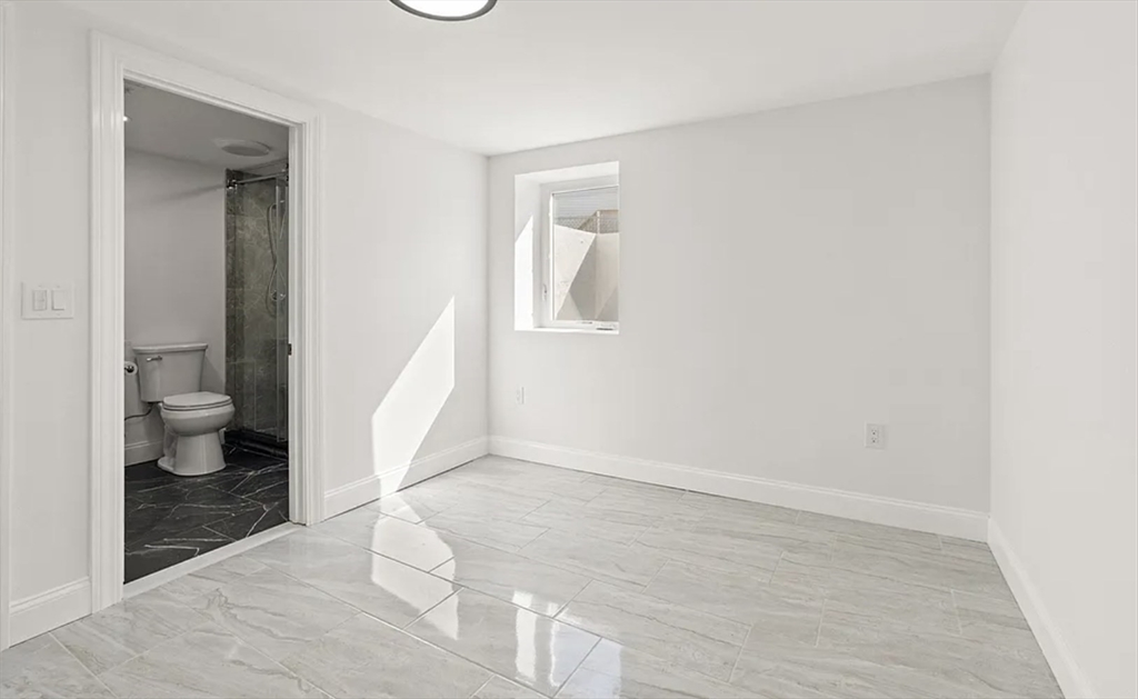 320 Malden St, Revere