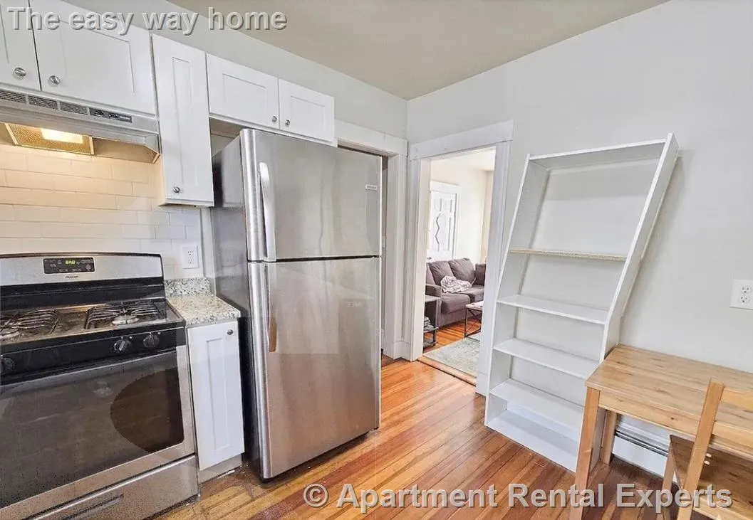 91 Frederick Ave, Tufts