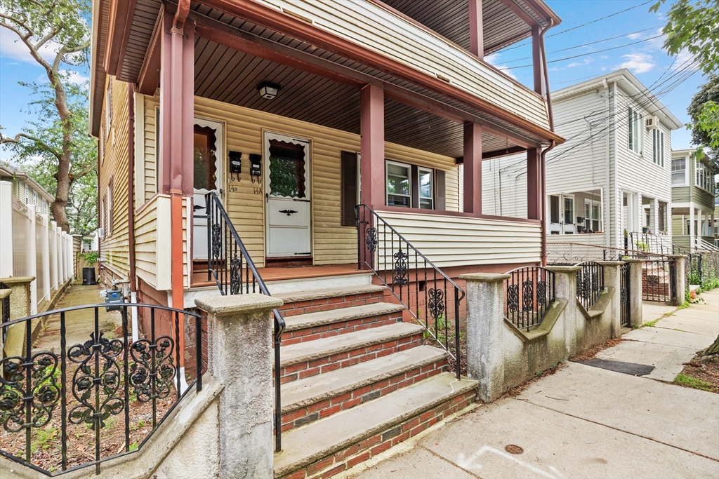 14 Corinthian Rd, Tufts