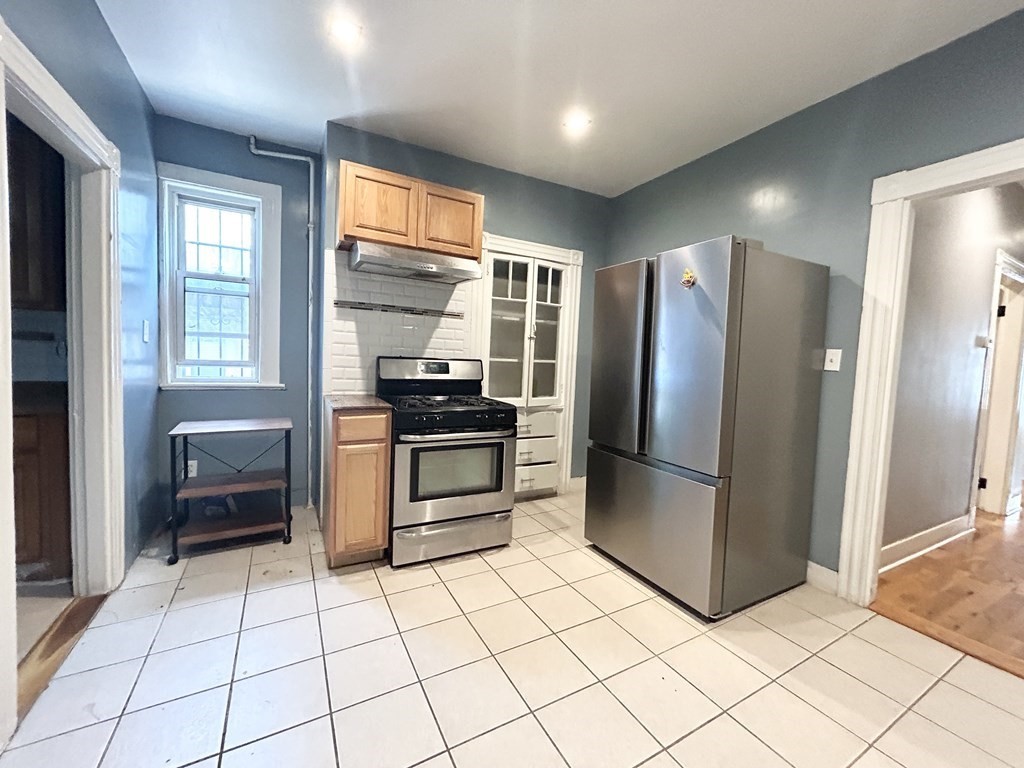 14 Batchelder St, Boston