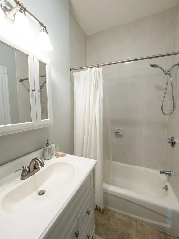 25 Fort Ave, Roxbury